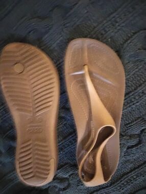 CROCS Brown Flip Sandals Sexy. Also, Have Black Check Availability